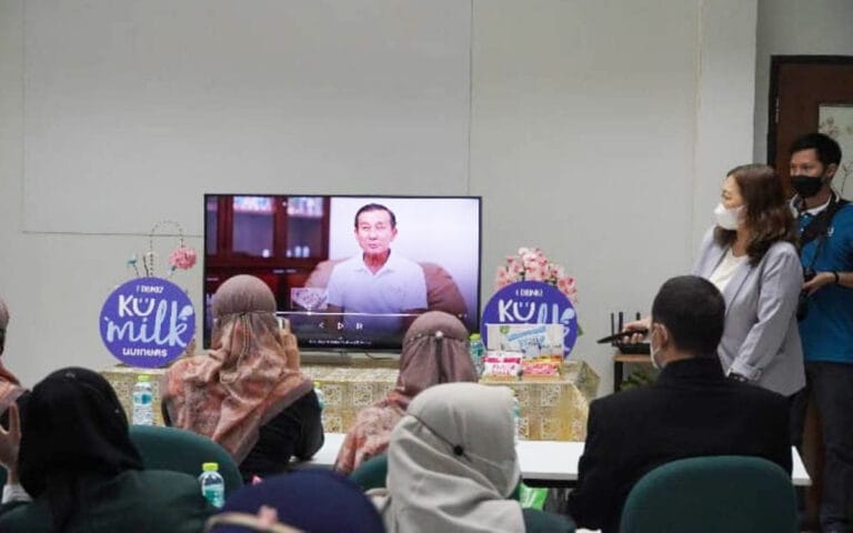 3 Mahasiswa FE Unissula Raih Paper Terbaik di Universitas Kasesart Bangkok