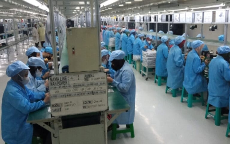 Erajaya Group Produksi Perdana Feature Phone Nokia