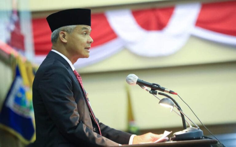 Jateng Siapkan Perda Pesantren