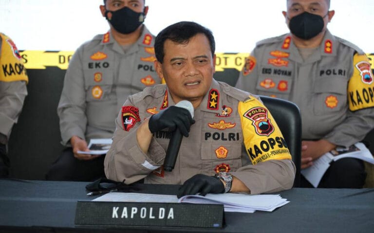 Polisi Tahan 7 Anggota LSM Yang Mediasi Damaikan Korban Pemerkosaan di Brebes