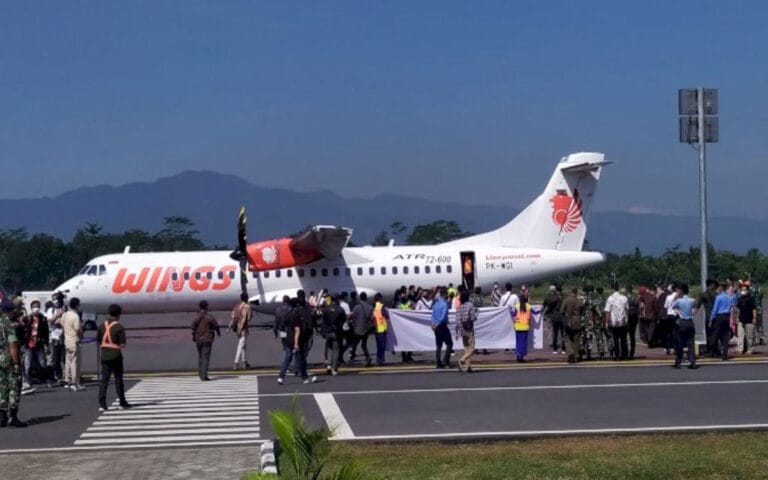 Wings Air Lakukan Penerbangan Perdana di Bandara JBS Purbalingga