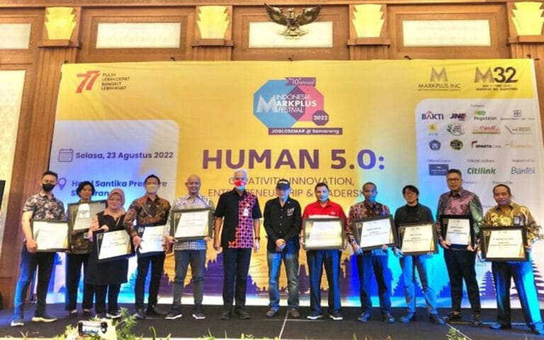 JNE Raih Dua Kategori Penghargaan Markplus Festival 2022