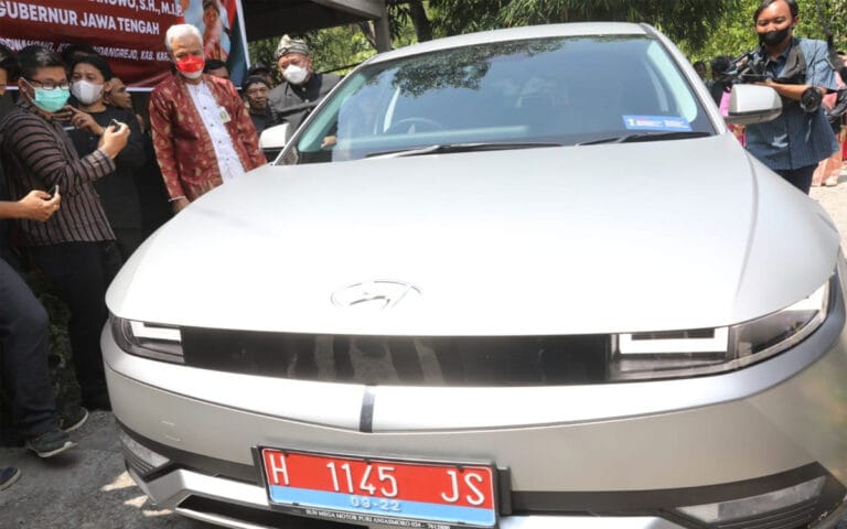 Penggunaan Mobil Listrik Di Lingkungan Pemprov Jateng Dimulai