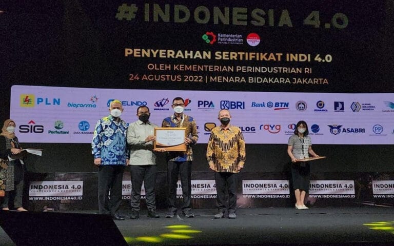 PLN Raih Penghargaan INDI 4.0 Dari Kemenperin 2022