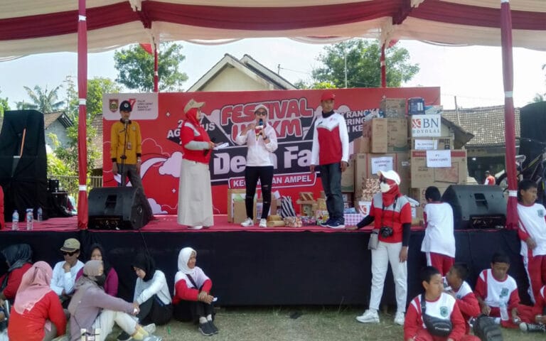 Ribuan Warga Ampel Meriahkan HUT Kemerdekaan RI Ke-77