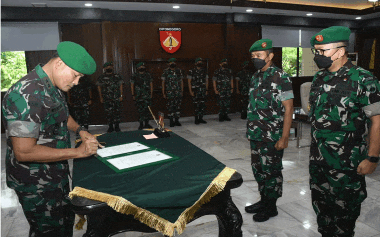 Pangdam IV/Diponegoro Pimpin Sertijab Kakudam IV/Diponegoro