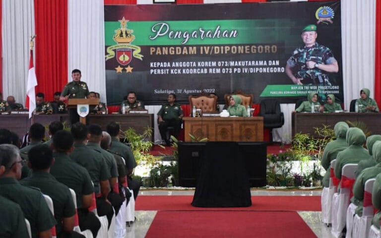 Pangdam IV/Dip: Jadilah Prajurit Yang Dicintai dan Mencintai Rakyat