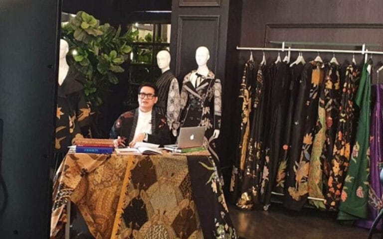 Denny Wirawan Berikan Wawasan Fashion Pada Pelajar SMK Kudus