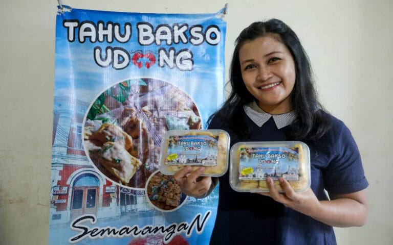 Pedagang Tahu Bakso Udang Semarang Sukses, Karena Lapak Ganjar