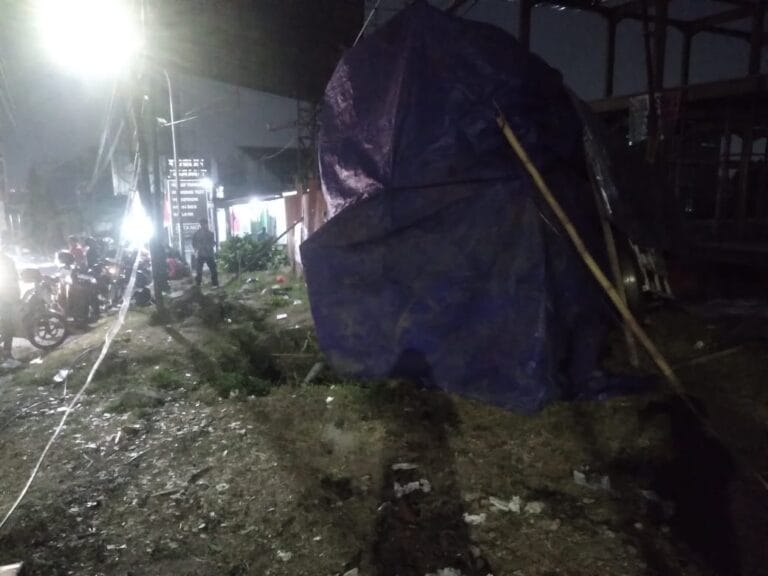 Laka Maut Truk BBM di Tanah Putih, Satu Korban Tewas Dua Korban Alami Patah Tulang