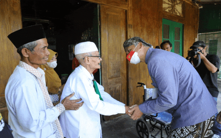 Dapat Bantuan dari Ganjar, Warga Donosari Kendal Gelar Syukuran