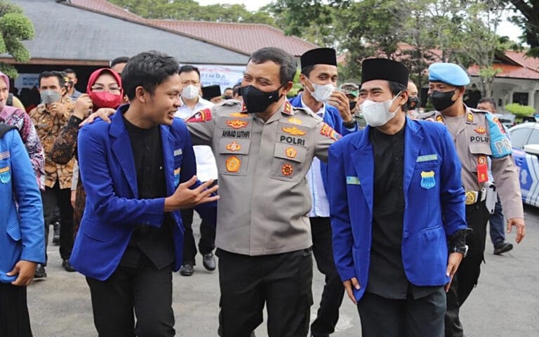 Kapolda Jateng Minta Mahasiswa Berkarya Positif Ikut Atasi Dampak Harga BBM