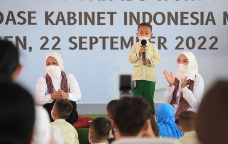 Senangnya Fitri, Bisa Bernyanyi di Hadapan Ibu Negara