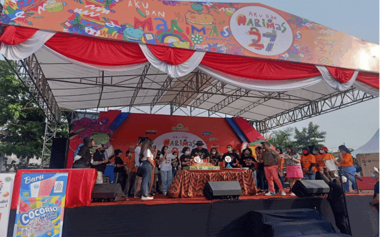 Rayakan HUT ke-27, Marifood Bagikan Beasiswa dan Sembako