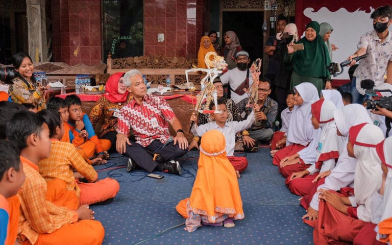 Ganjar Kagumi Anak-Anak Berlatih Kesenian Sejak Dini