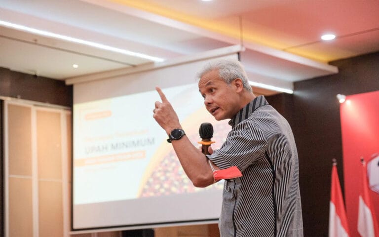 Ganjar Bocorkan Strategi Penetapan Upah Minimum Jateng ke Disnaker se Indonesia