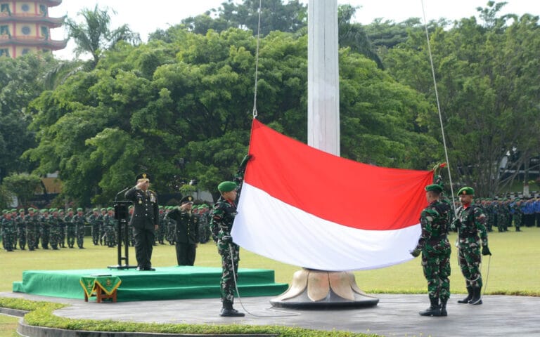 Irdam IV/Diponegoro : Pahlawanku Teladanku