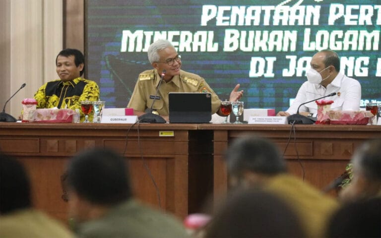 Gegara Tak Mau Berikan Galian C, Ganjar Merasa Tak Disukai Teman