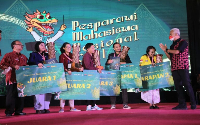 Ganjar Tutup Gelaran Pesparawi XXIV
