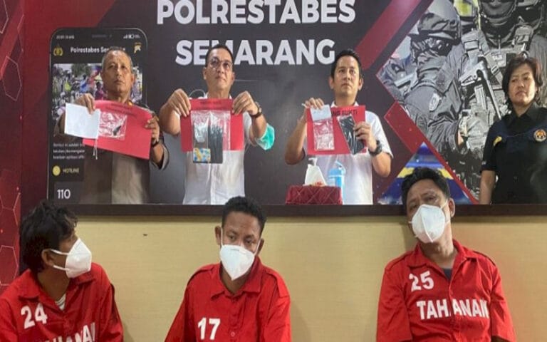 Tiga Orang Pengedar Narkoba Ditangkap Polisi  