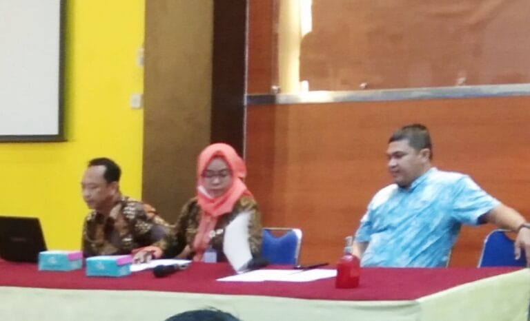 MGMP Seni Budaya SMA Kota Semarang Gelar Sosialisasi IKM dan Modul Ajar