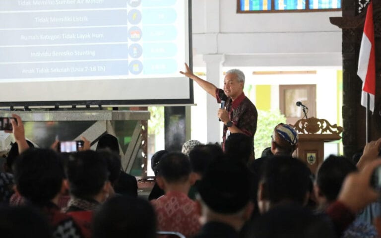 Cara Ganjar Tangani Kemiskinan, Gandeng Perusahaan dan Buka 800 Lowongan
