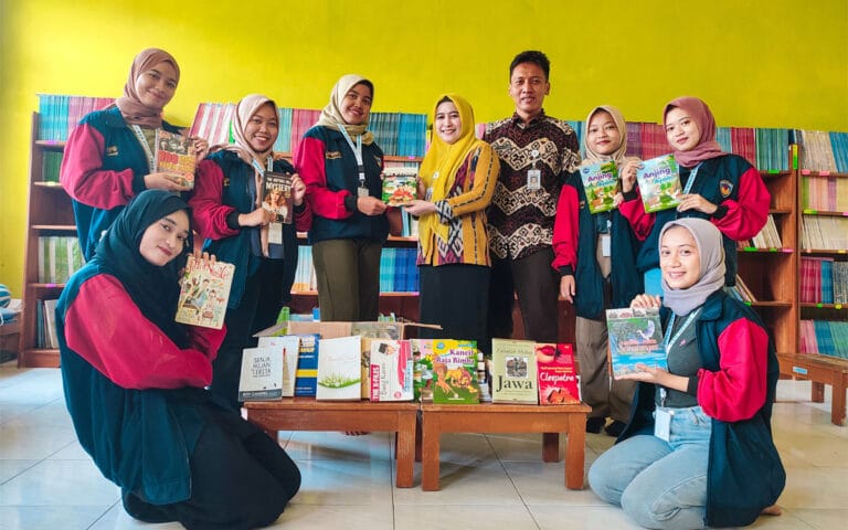 KKN UPGRIS Optimalkan Fasilitas Perpustakaan SDN 01 Karangtengah