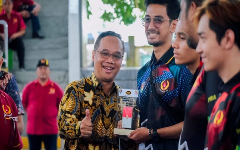 Slamet Santosa Berikan Tali Asih Kepada 24 Atlet Kota Magelang Peraih Medai Emas Pra Porprov 2022