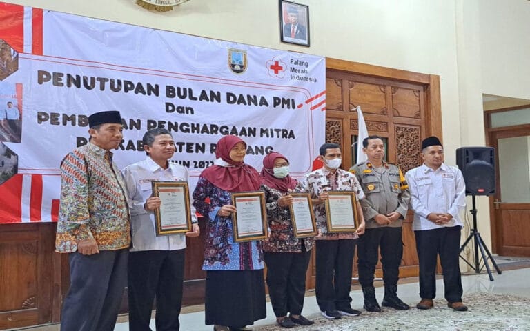 Bulan Dana PMI Rembang 2022 Lebihi Target