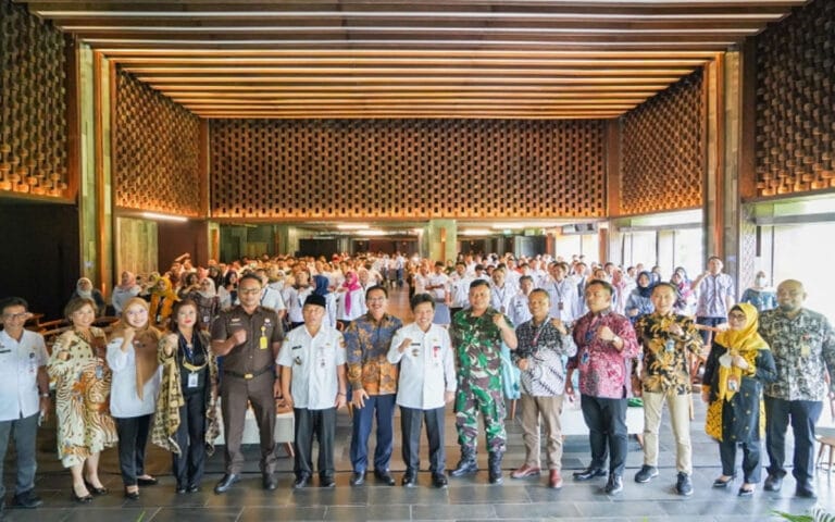 OJK Inisiasi Bentuk Pusat Informasi Keuangan Terpadu di Pedesaan Jateng