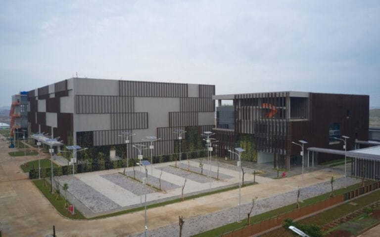 Data Center Berbasis Energi Biru Bakal Hadir di Indonesia