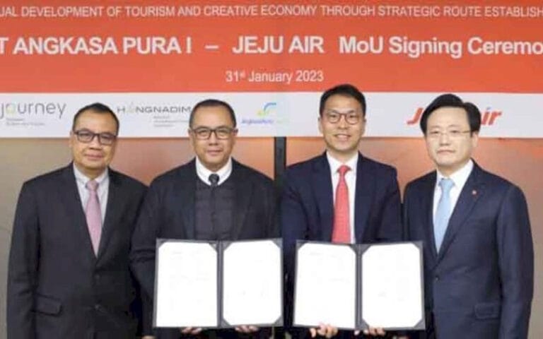 Angkasa Pura I Realisasikan Kerjasama Dengan Jeju Air