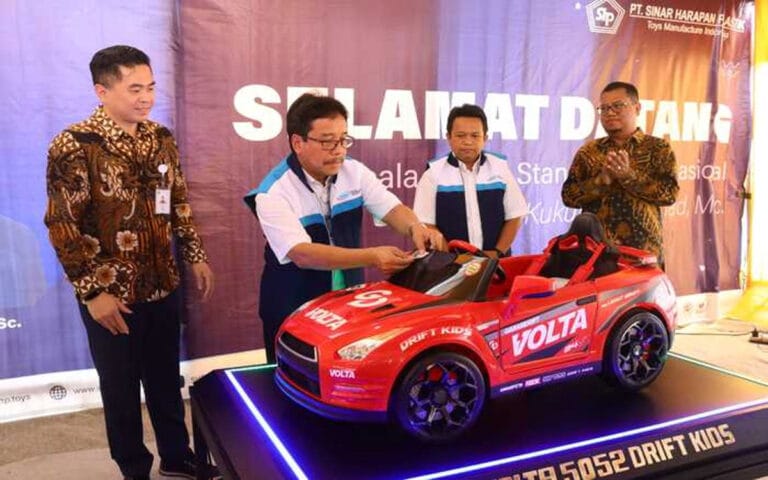 Kepala BSN dan Dirut PT SHP Apresiasi Perusahaan Mainan Anak Lokal