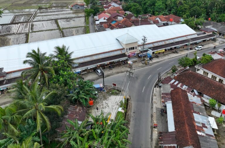 Ganjar Revitalisasi 79 Pasar di Jateng, Masyarakat Makin Nyaman Berbelanja