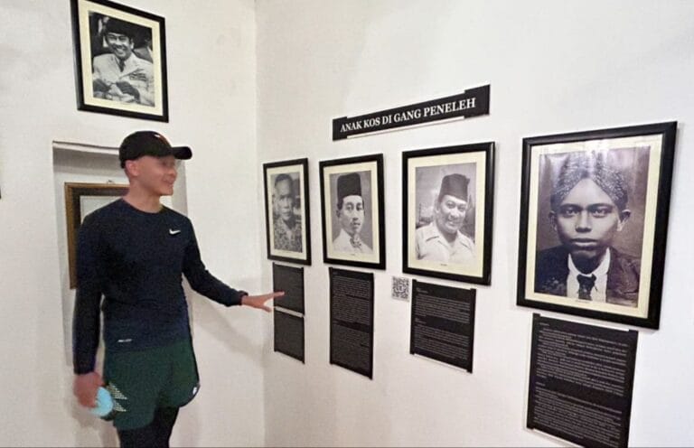 Jogging Sejarah, Ganjar Tengok Rumah Kelahiran Soekarno di Surabaya