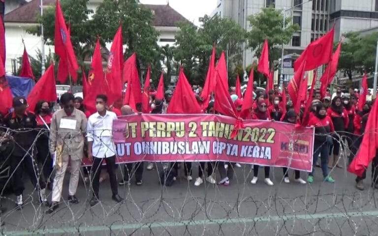 FSPIP dan KASBI Gelar Aksi Tuntut Cabut Perppu No 2 Tahun 2022