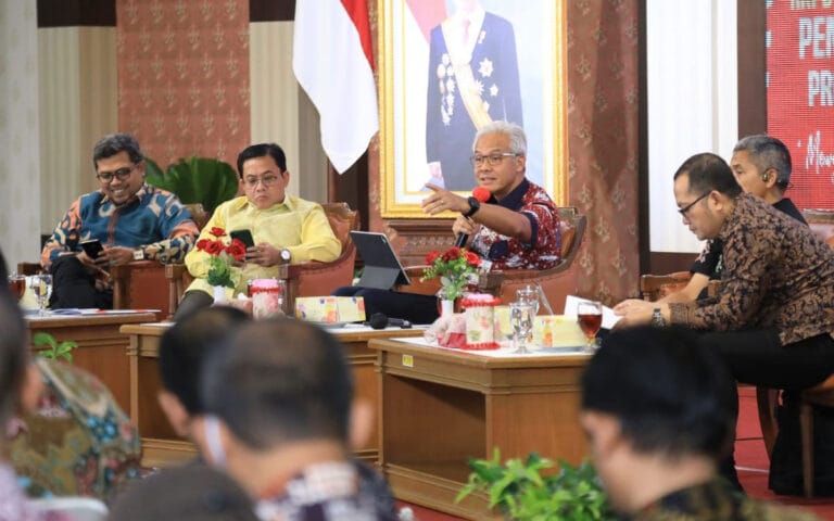 Ganjar Adaptasi Konsep Go Green di Perencanaan Pembangunan Jateng 2023