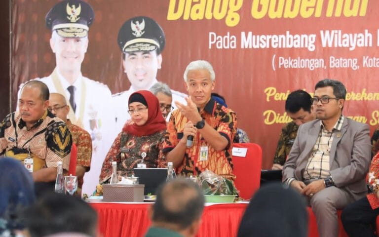 Bidan Sidoharjo Terharu, Ganjar Sangat Peduli Dengan Polindes dan Kesehatan Bumil