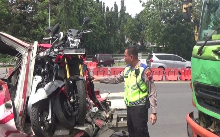 Polisi Masih Menyelidiki Penyebab Kecelakaan Di Ruas Tol Jatingaleh-Krapyak