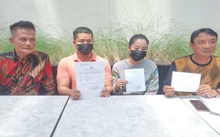 Pengusaha Toko Emas Laporkan 5 Debt Collector Ke Polda Jateng