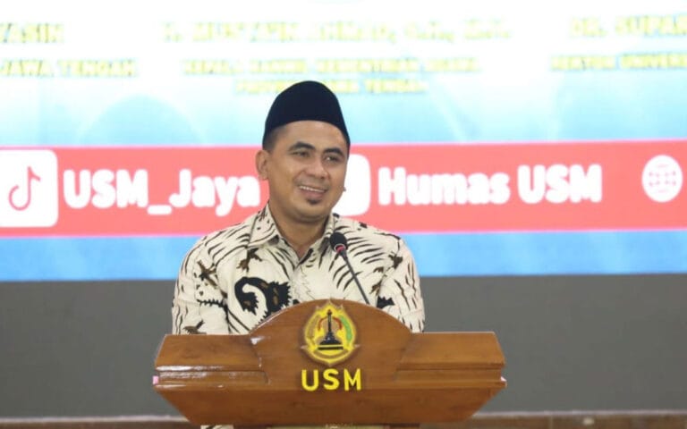 Taj Yasin Ajak Santri Muda Kreatif Menulis Untuk Syiar Agama