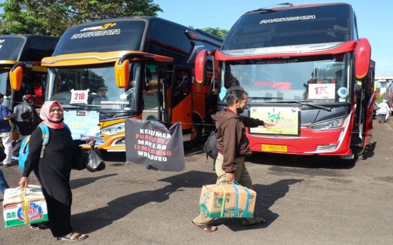 Beberapa Kali Gagal, Sriyani Akhirnya Berhasil Ikut Mudik Gratis ke Wonogiri