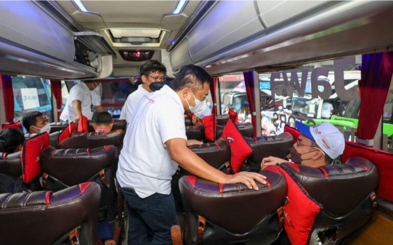 Telkom Fasilitasi Lebih dari 2.700 Pemudik ke Kota Tujuan di Jawa dan Sumatera