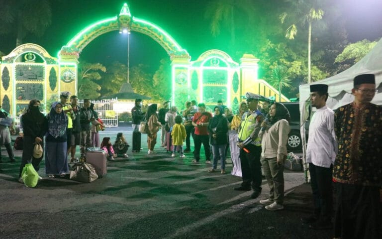 Wabup Blora Sambut Kedatangan Pemudik Gratis Bantuan Pemkab