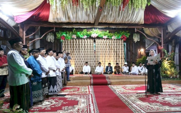 Ita Ajak Umat Islam Dapat Bersikap Moderat