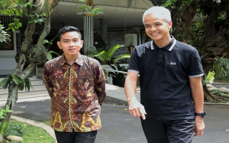 Pertemuan Ganjar dan Gibran yang Berhias Senyuman