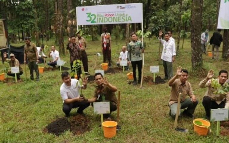 LG Siapkan 15.000 Berbagai Jenis Bibit Tanaman