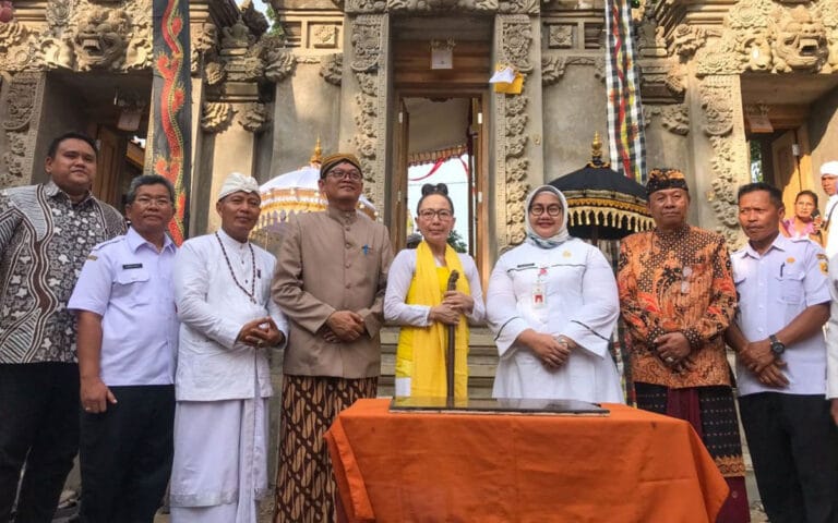 Resmikan Pura Puspita Raga, Yuni Ingatkan Jaga Toleransi