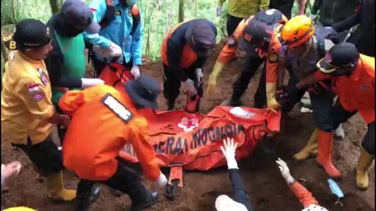 4 Jenazah Korban Dukun Slamet Belum Dikenali