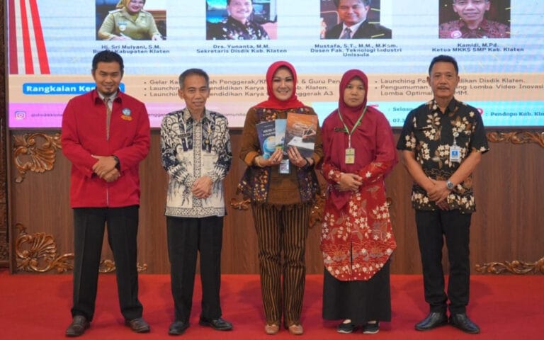 Sri Mulyani Minta Guru Harus Berinovasi Sesuai Zaman